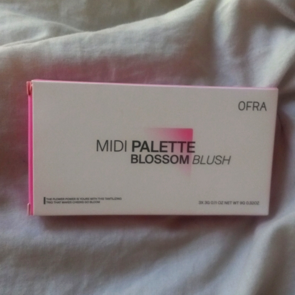 New  OFRA Midi Palette Blossom 🌸 Blush trio